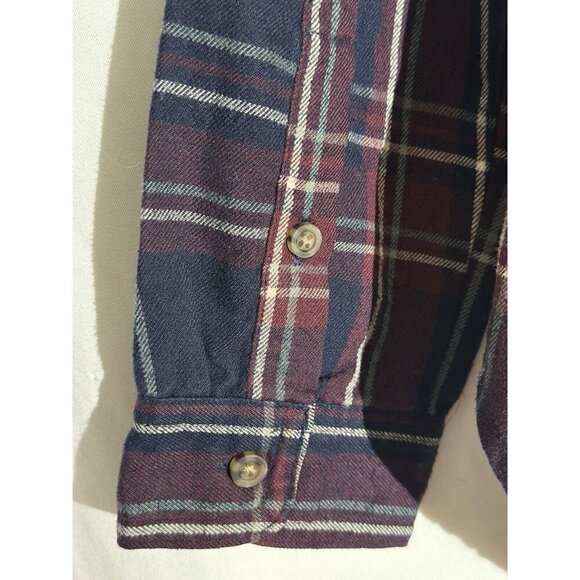 Abercrombie and Fitch Navy Plaid Flannel A&F Soft Collection Size Small - Picture 8 of 10